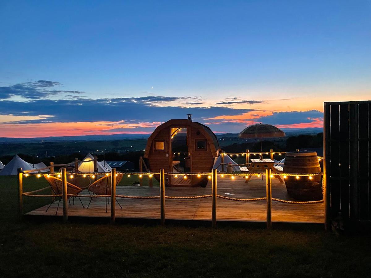 Hotel Deerstone Glamping-Pinhaw Beacon Dome Hot Tub à Earby Extérieur photo