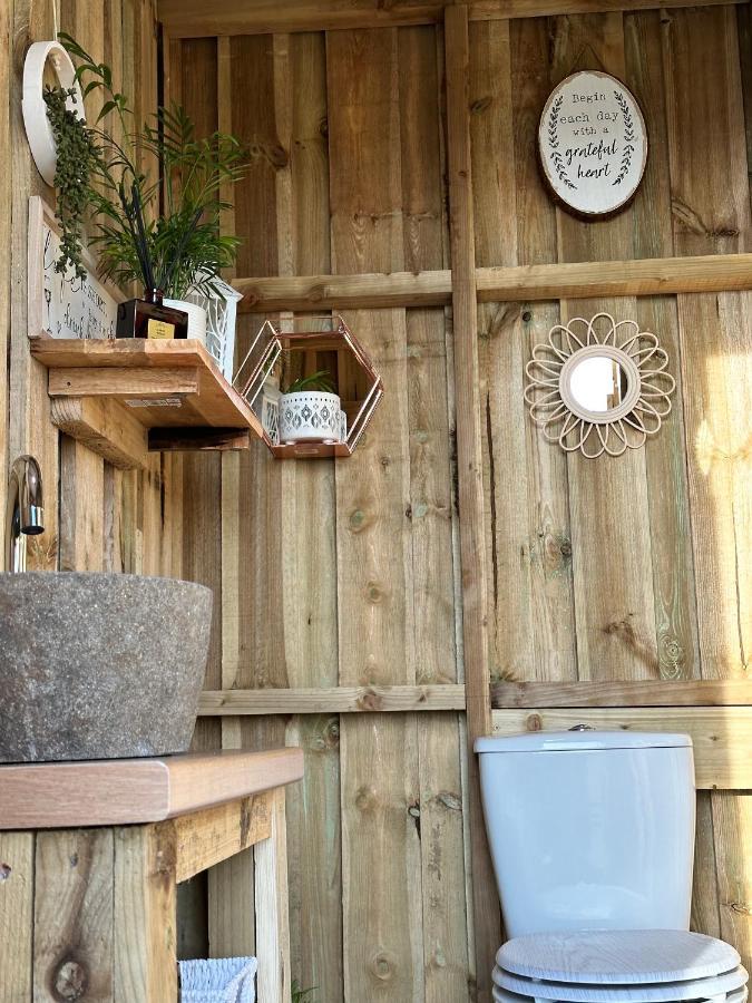 Hotel Deerstone Glamping-Pinhaw Beacon Dome Hot Tub à Earby Extérieur photo